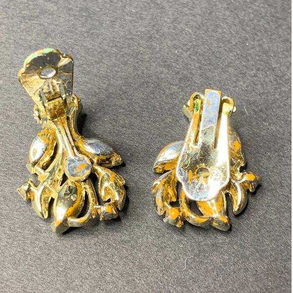 Vintage Mid-Century Leaf Swag Brooch & Earring Set- Gold Tone Glass Rhinestones - Picture 3 of 7